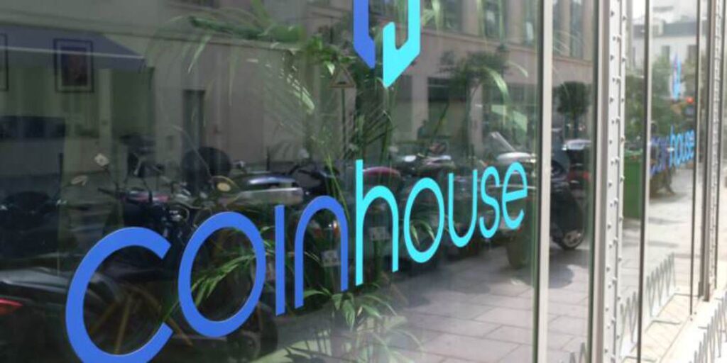 Façade Coinhouse|façade-Coinhouse|